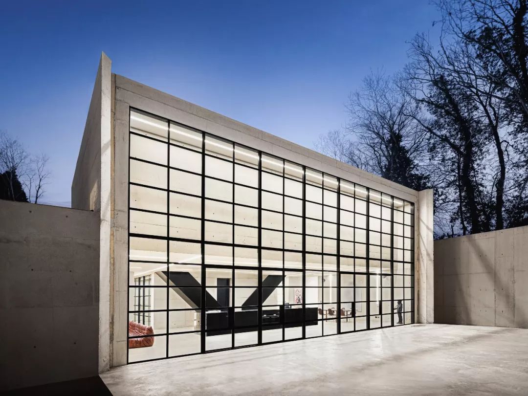 BPN Architects 打造“消失”的透明混凝土住宅-23