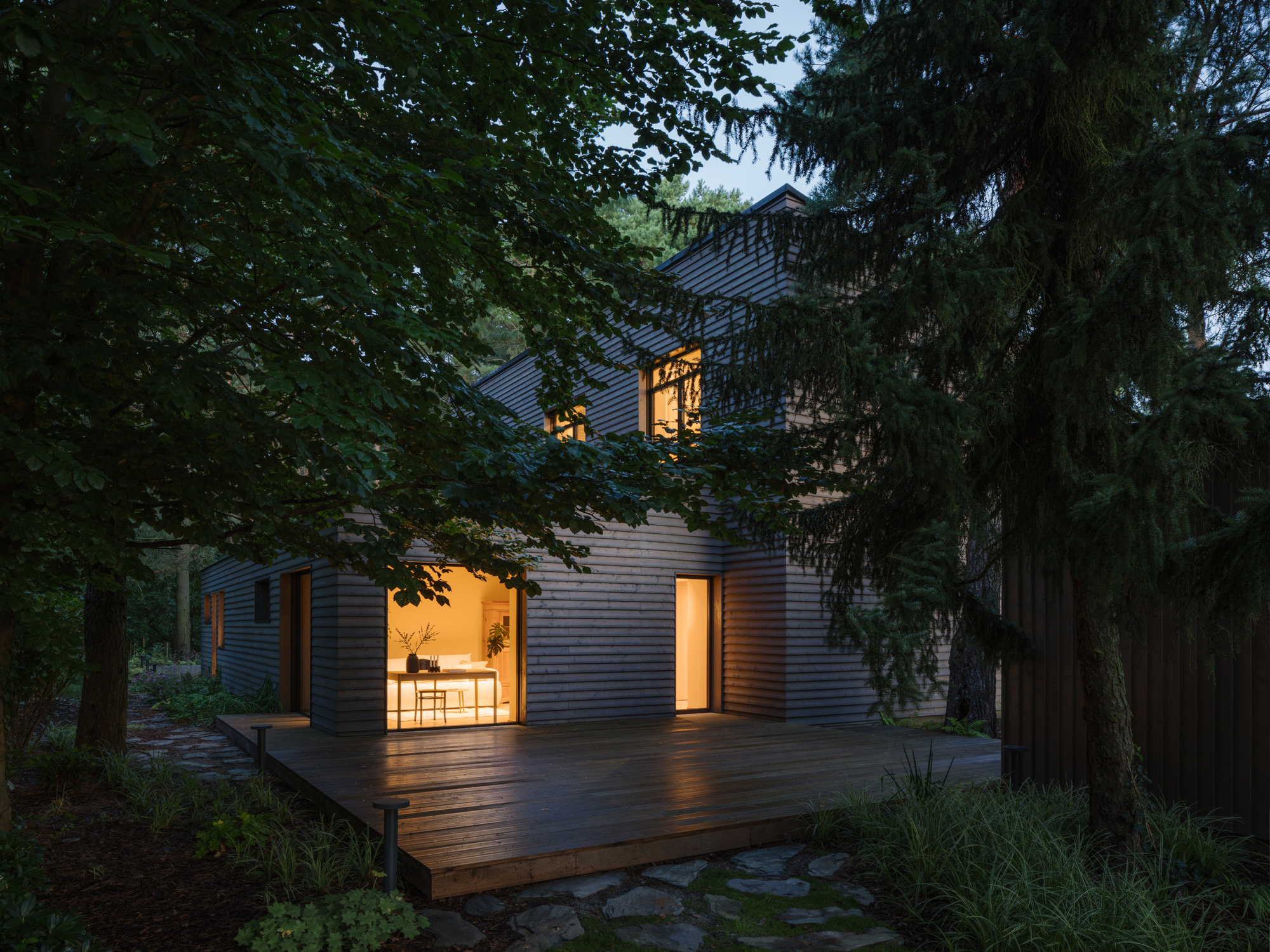 Residence on the Edge of National Forest / Studio GAB-28