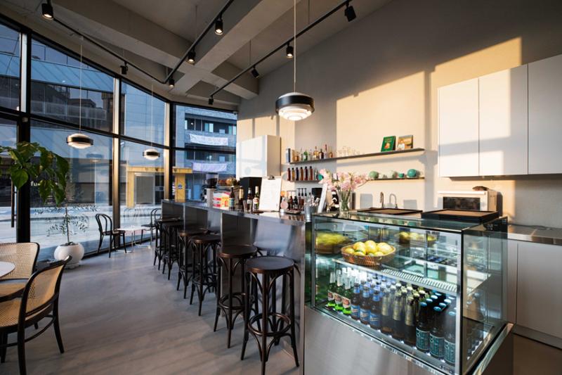 13 坪现代感性咖啡馆，打造独特室内空间-6