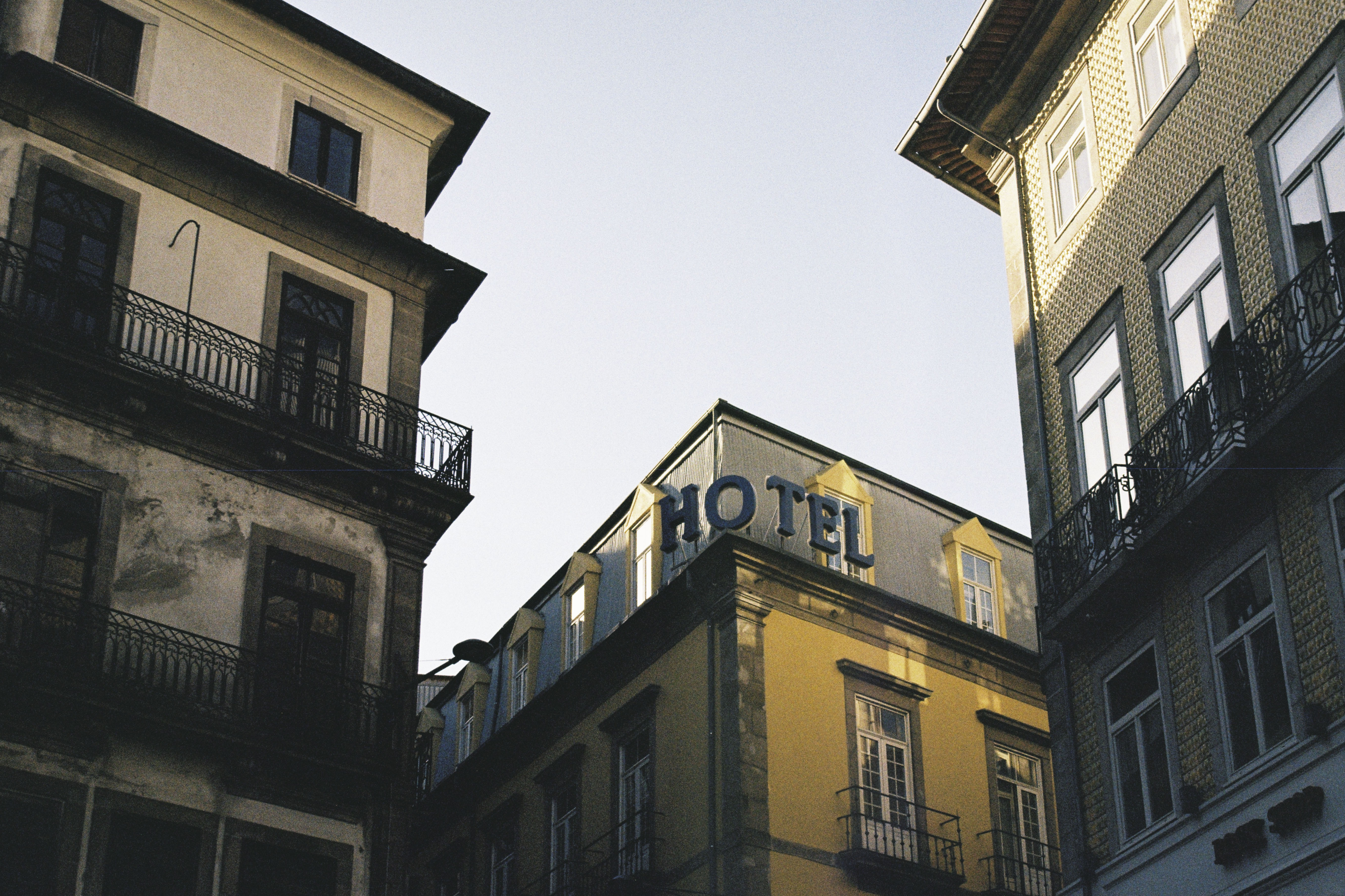 STREET PHOTOGRAPHY 11 / PORTO-9