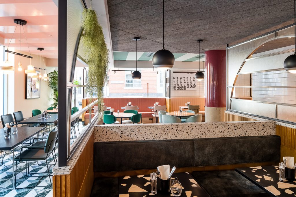 供应者；配置工具（在特定如云计算、自动化部署等语境中，常指用于配置基础设施、安装软件等的工具组件） 丨英国伦敦-19