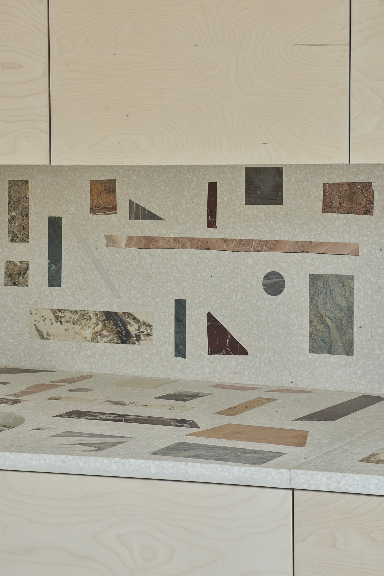 紧凑型公寓的现代变身-2