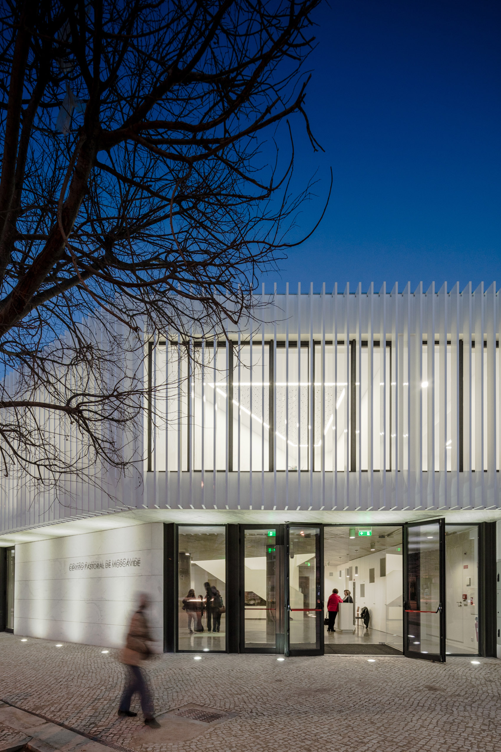 田园牧歌,莫什卡维迪的宗教中心,葡萄牙 / Plano Humano Arquitectos-143