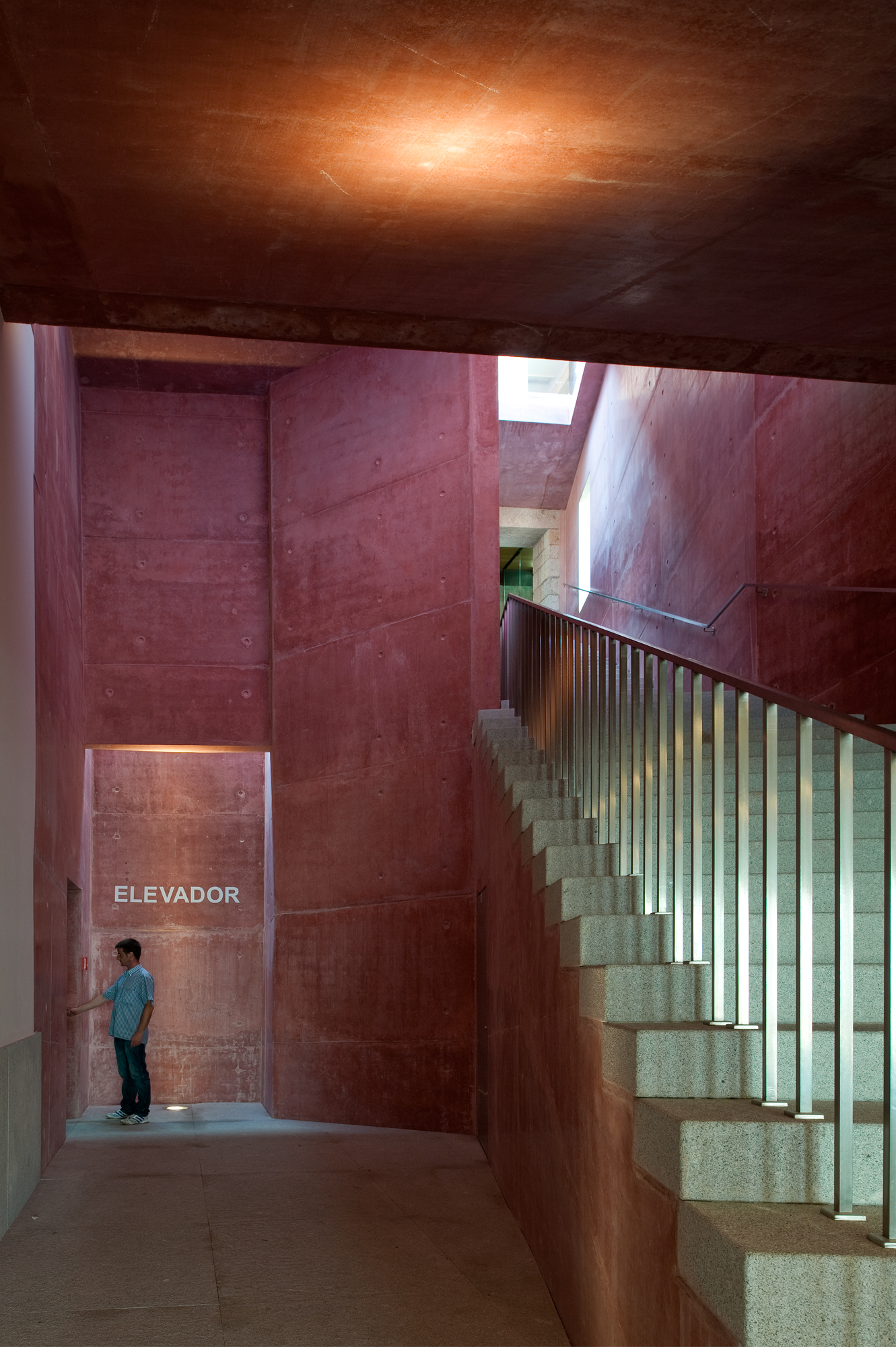 多功能中心丨西班牙丨Agustín Gor Gómez-88