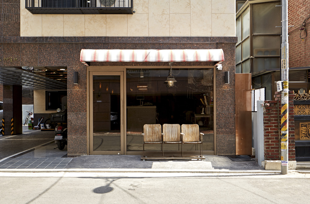 "现代简约餐厅设计 - 8 平米小空间的完美利用"-2