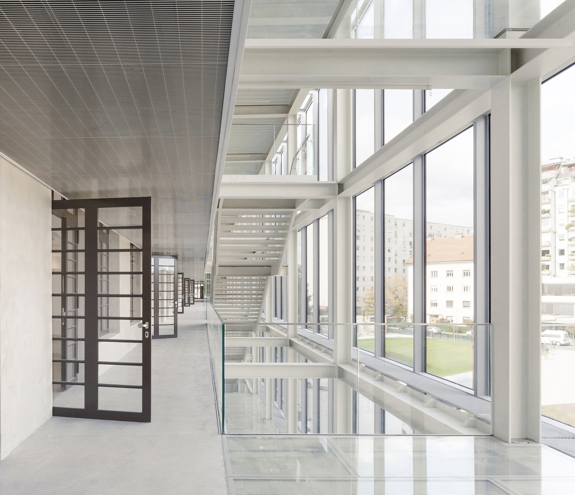 Center Rog – Renovation and Creative Center / Mendoza Partida + BAX studio-17