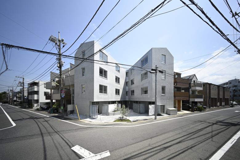 黒川智之建築設計事務所丨下馬の集合住宅丨日本-2