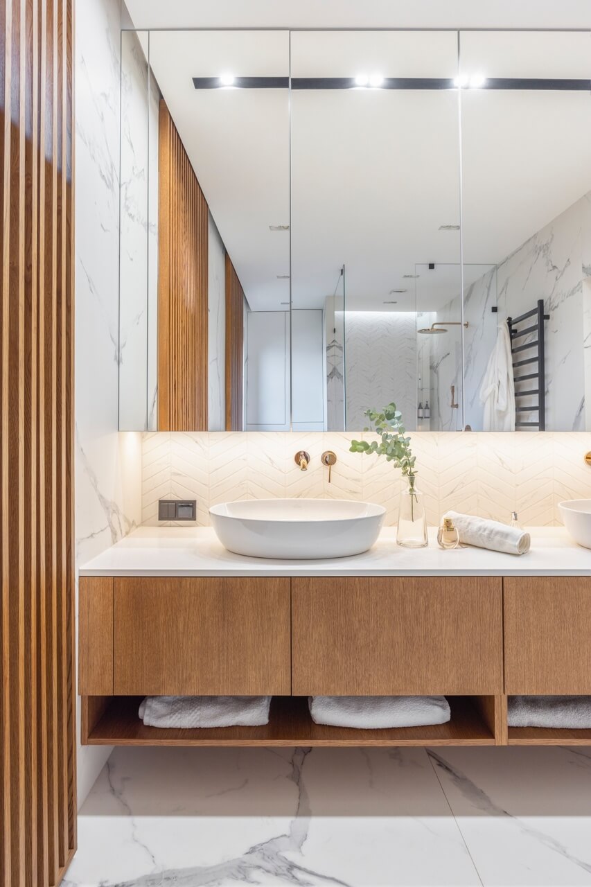 Eklektyczne wnętrza willi w podwarszawskim Konstancinie - projekt nieruchomości z rynku wtórnego - PLN Design-6