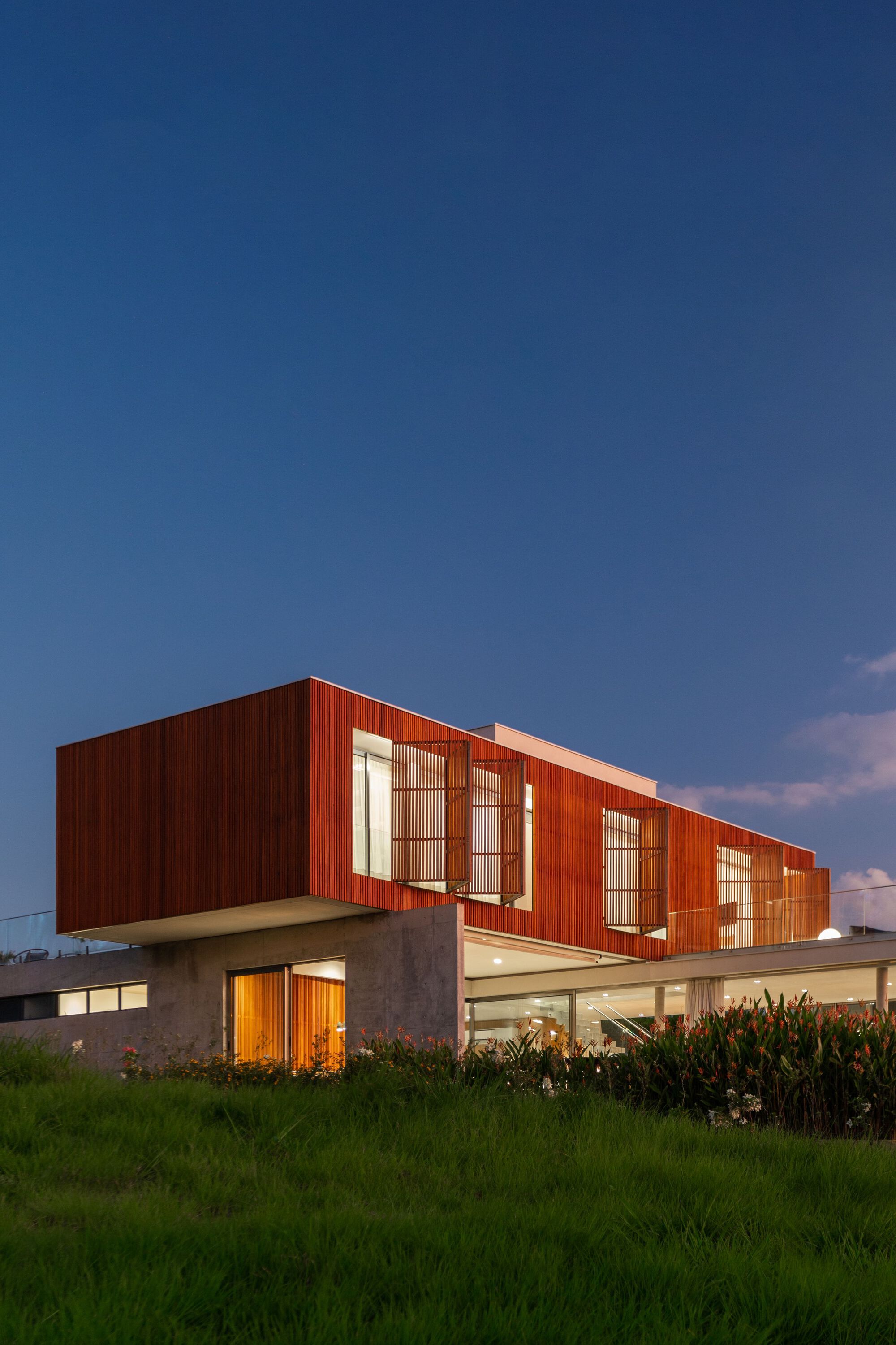 自建别墅丨巴西丨FGMF-45