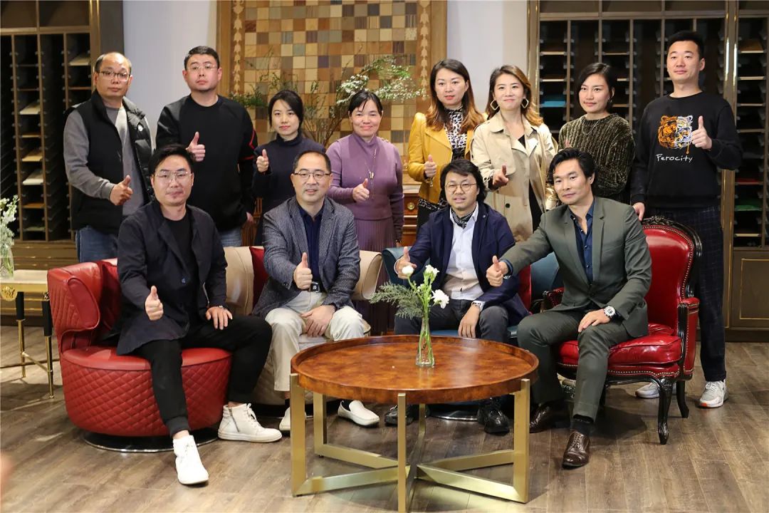 《创意三人行》探秘都市新贵别墅设计趋势-43