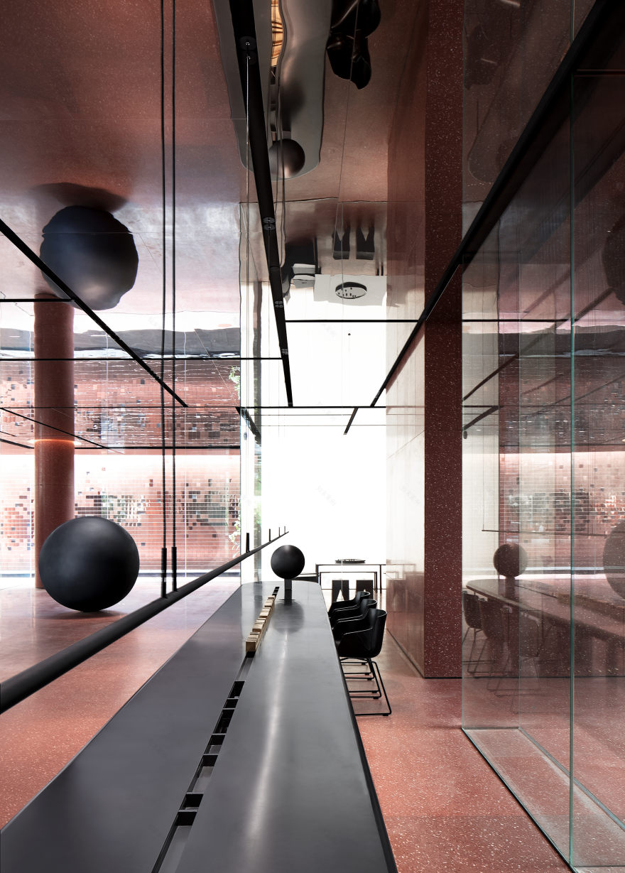 牛顿与月亮 Newton and the Moon-4