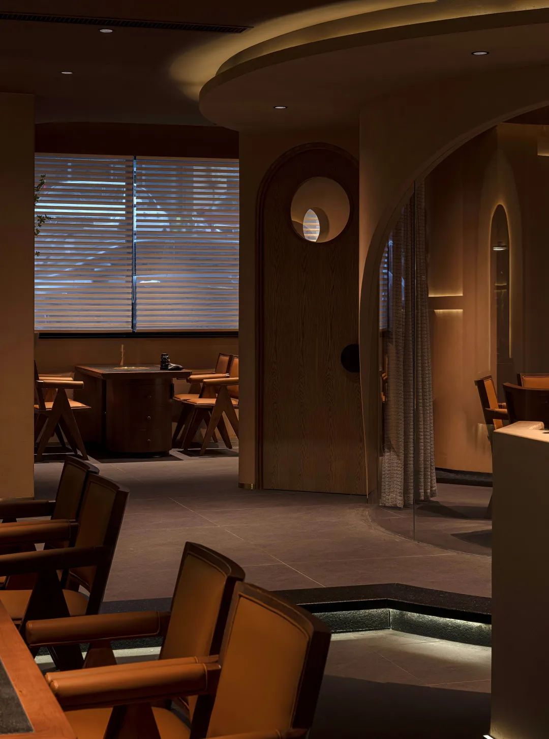 暖场火锅丨中国沈阳丨派克齐(PKQ)空间设计机构-53