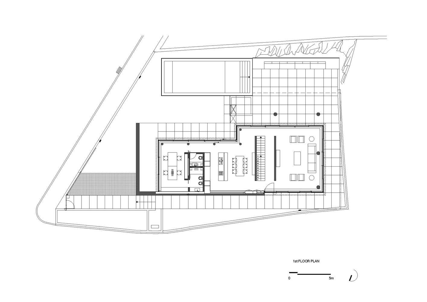 葡萄牙 Braga 城市奇观——岩石与住宅的完美融合-17