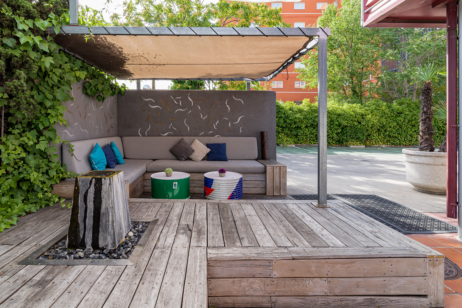 Lobby y zonas comunes del hotel IBIS Fuenlabrada-32