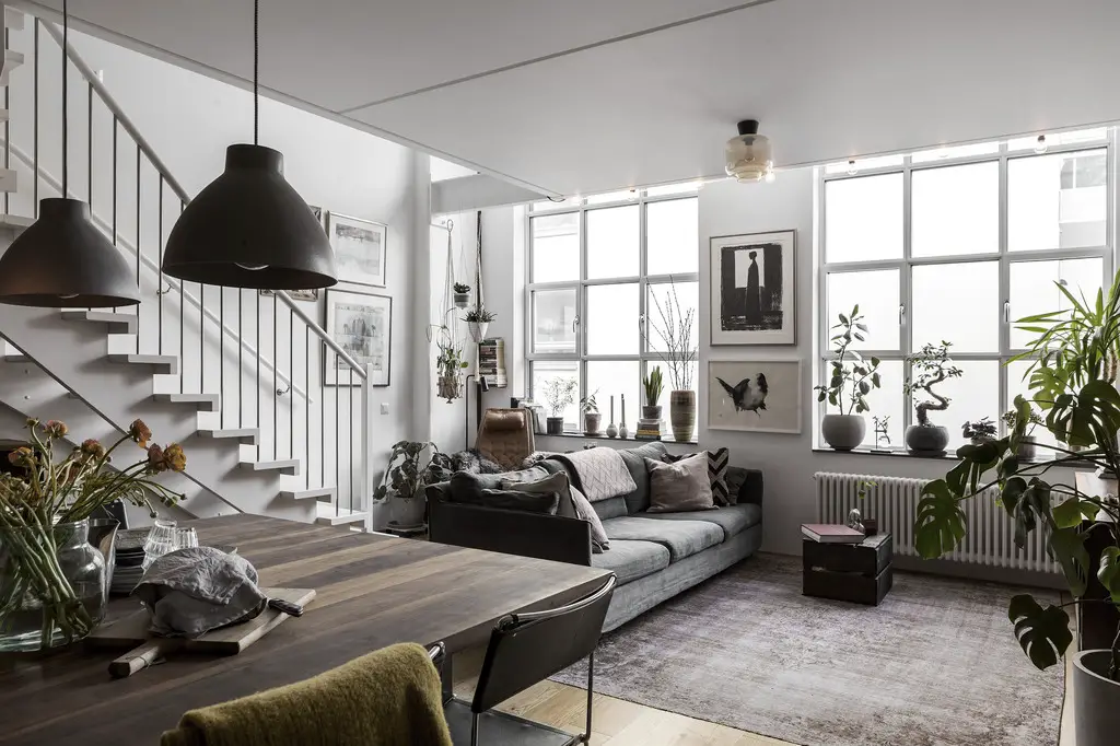 瑞典船厂改造的独特家庭阁楼-1