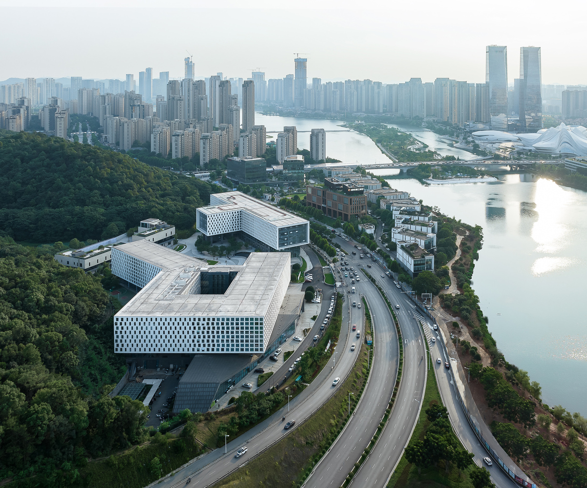 长沙梅西湖区地标 JJM 总部大楼丨中国长沙丨UNIT-22