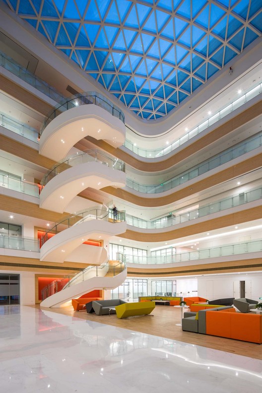 华为南京研发中心——建筑与自然的和谐融合-39