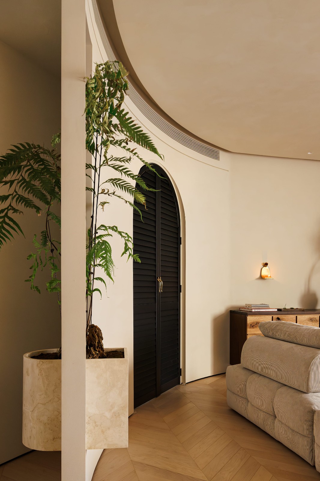 复古与个性的碰撞，在家看一场艺术展-2