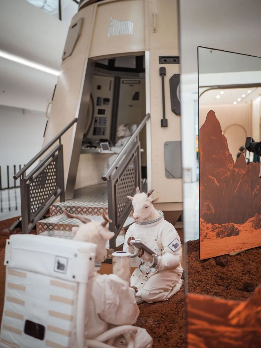 COLOMBO VSpace "太空舱"快闪店丨中国成都-4