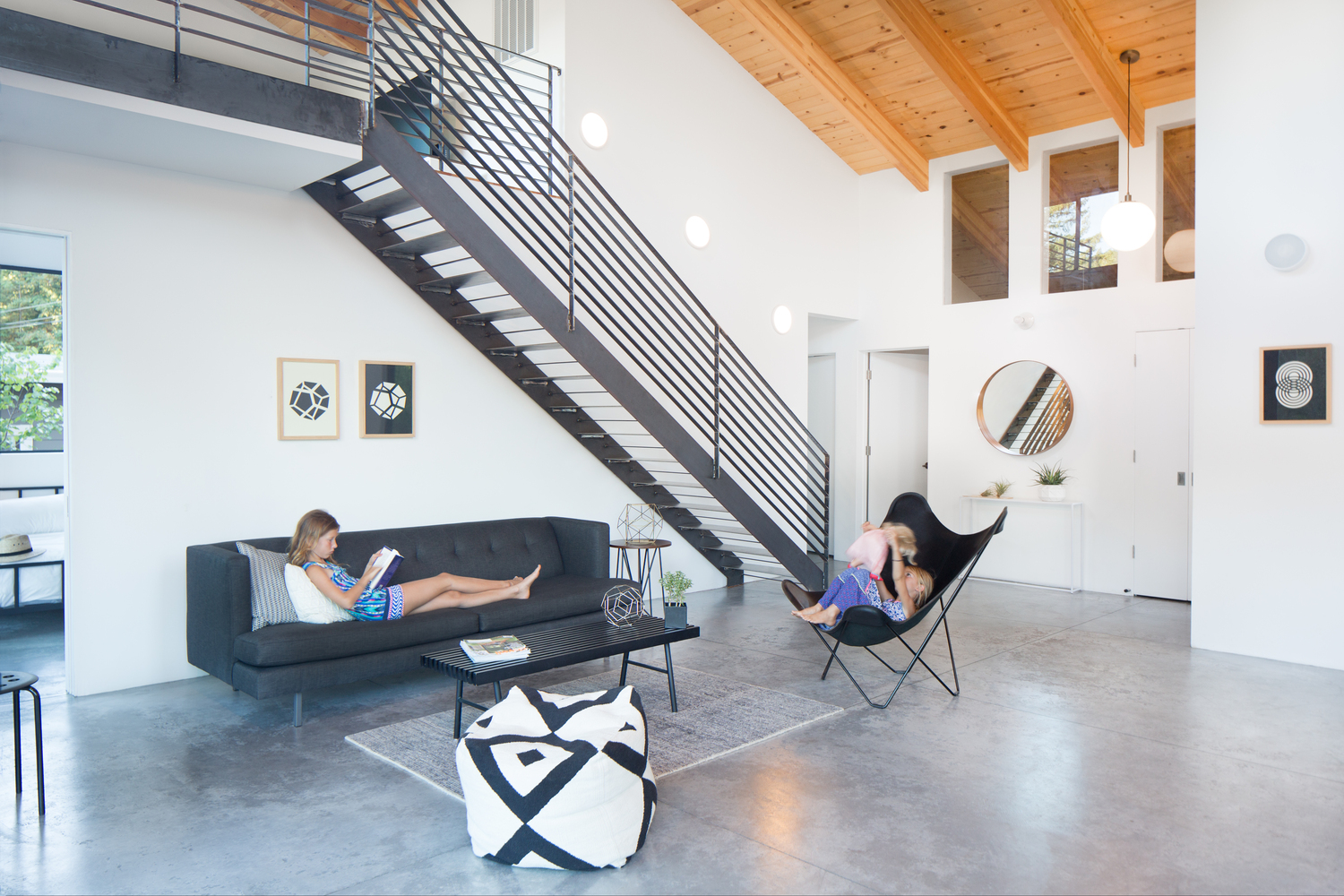 加州阳光红木现代度假屋-49