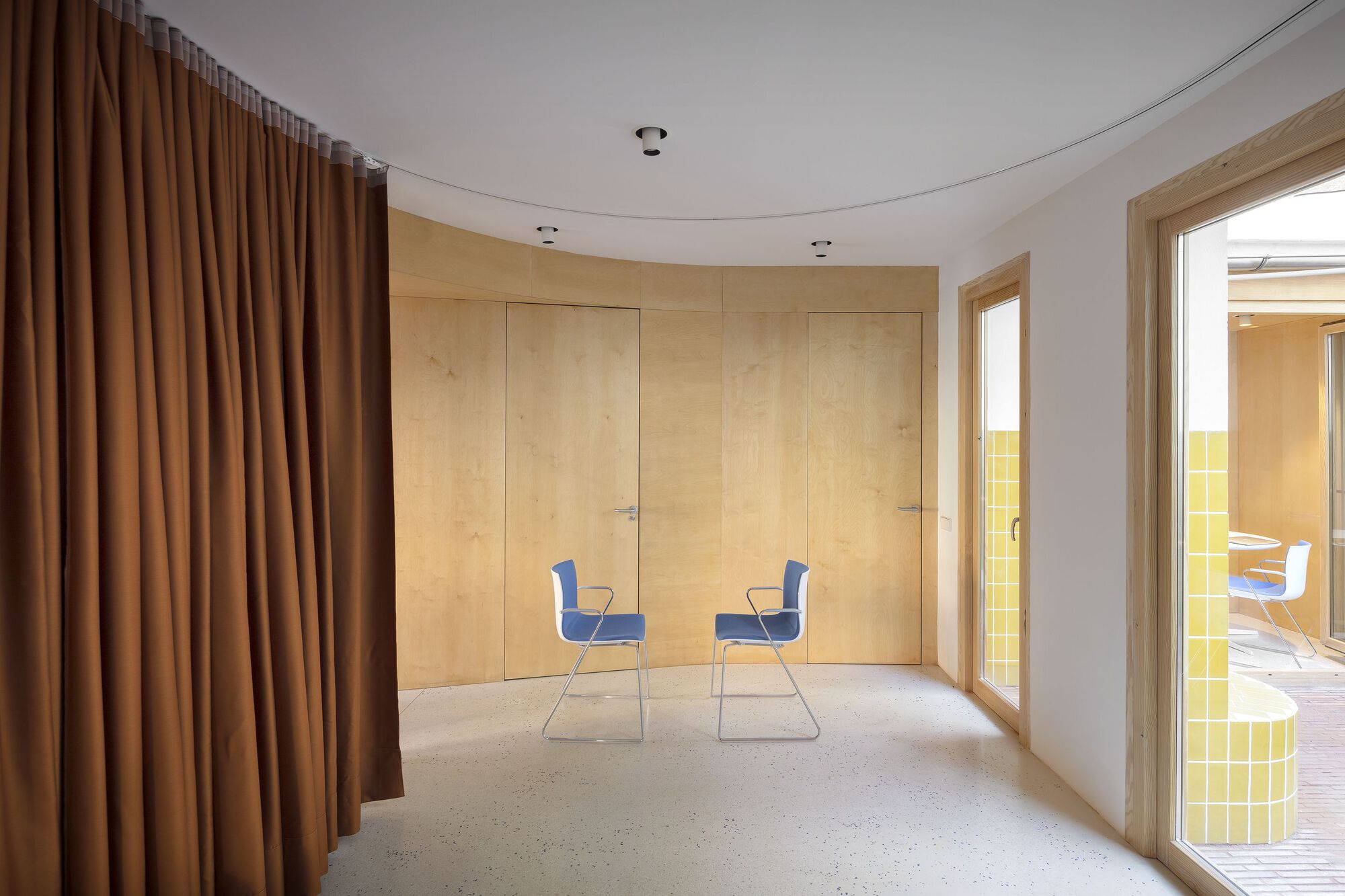 TorrefielOrriols 邻里平等单元丨西班牙丨7a+i-18