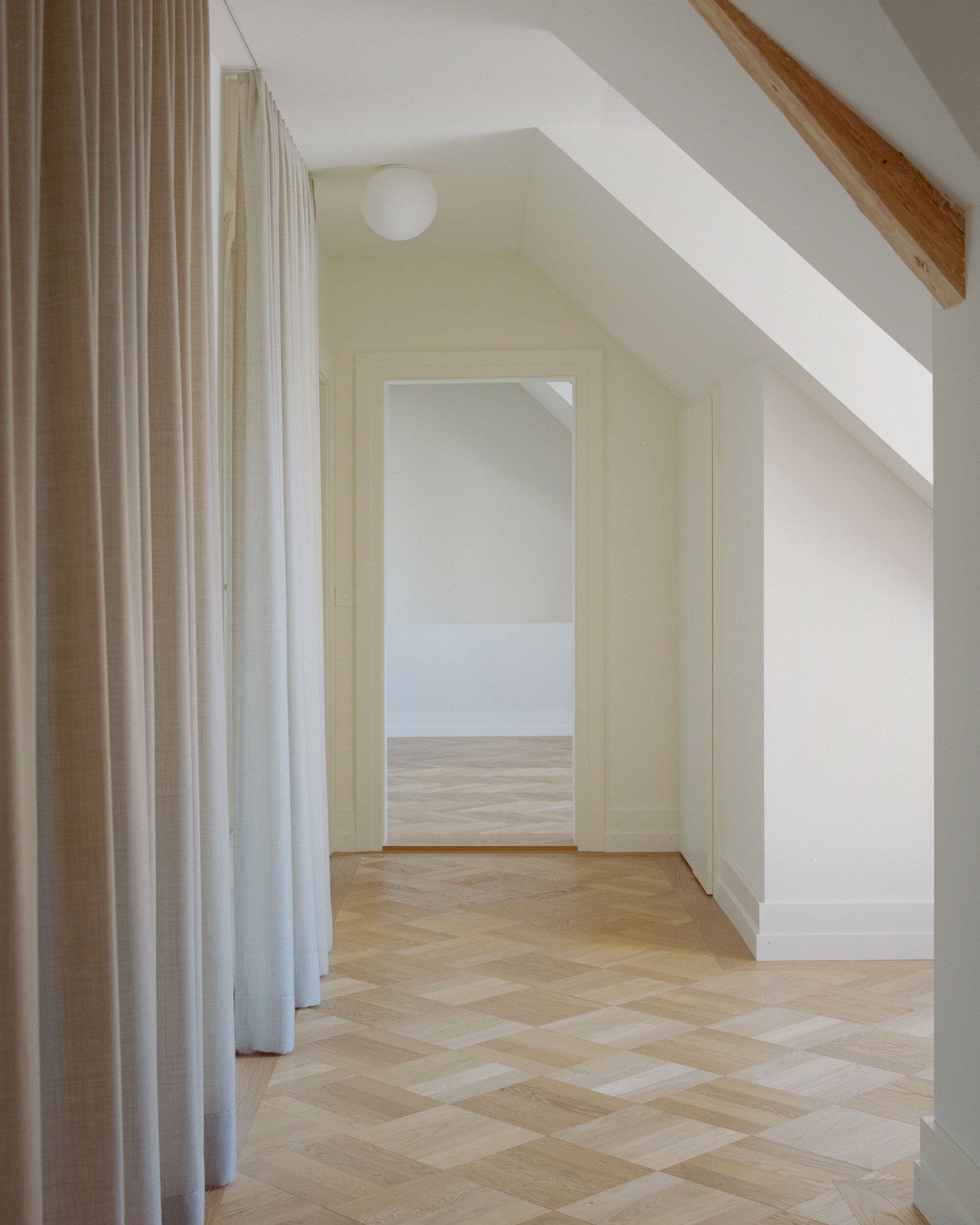 Falken Conversion / Think Architecture-12