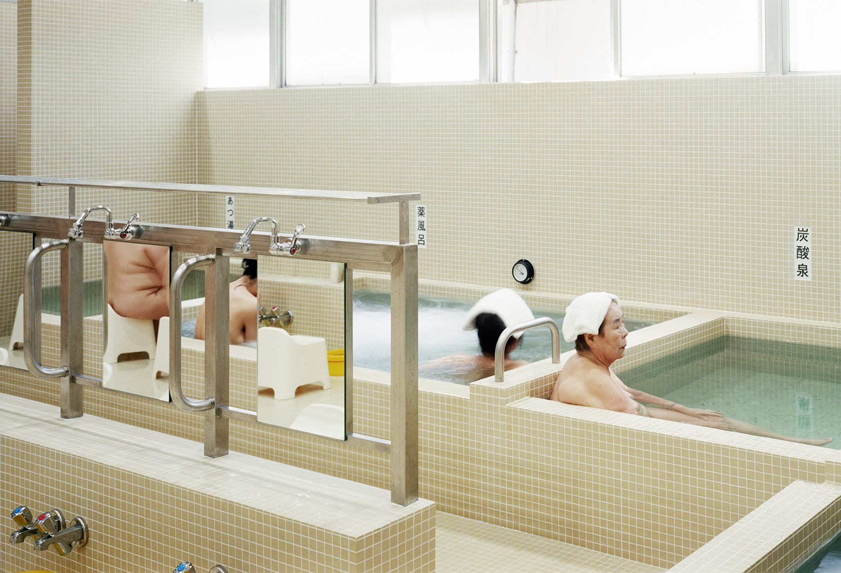 东京传统浴场翻新，现代风格融入传统元素-24