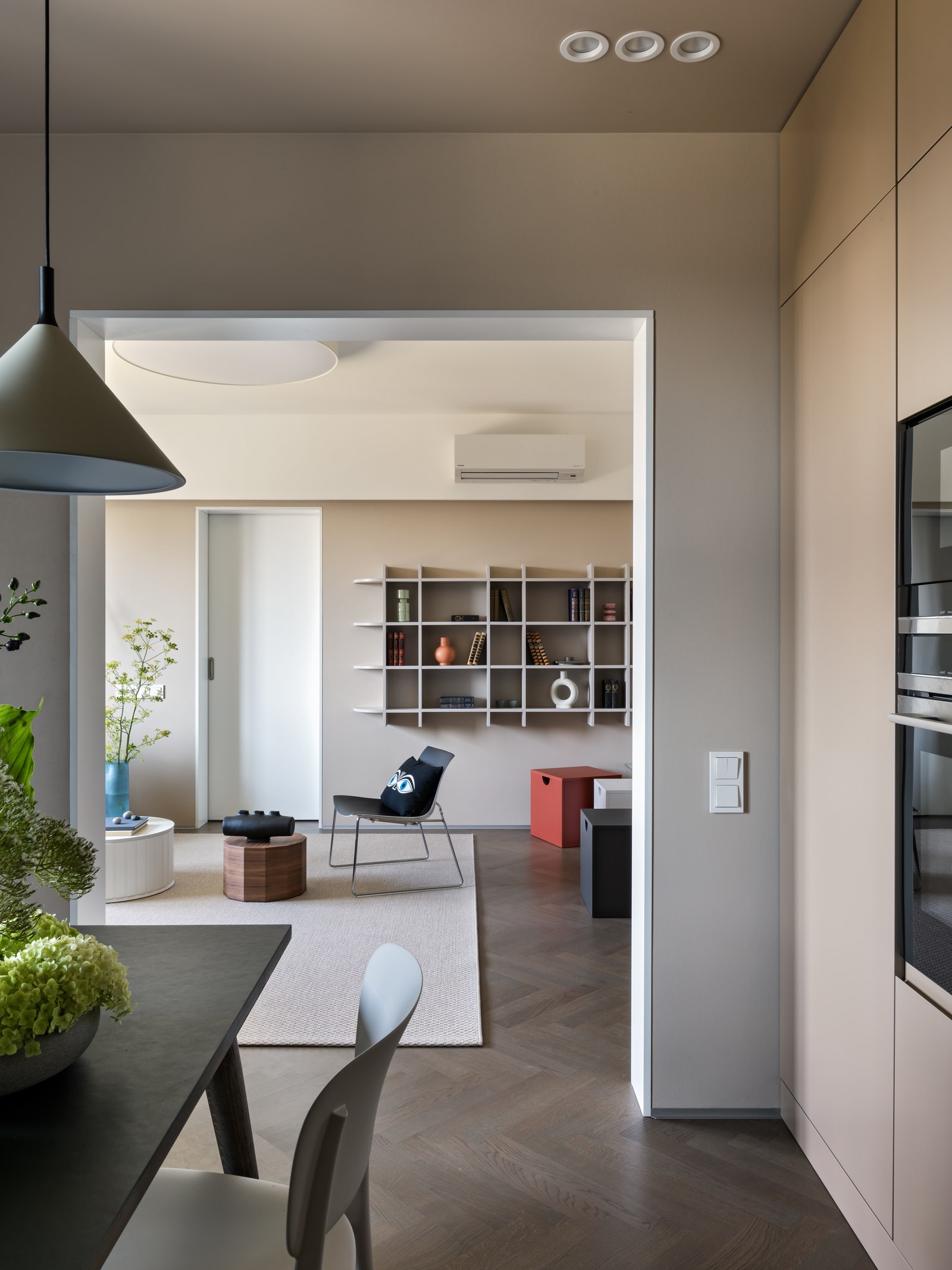 明快蓝色调,打造温馨宜居的现代公寓-11