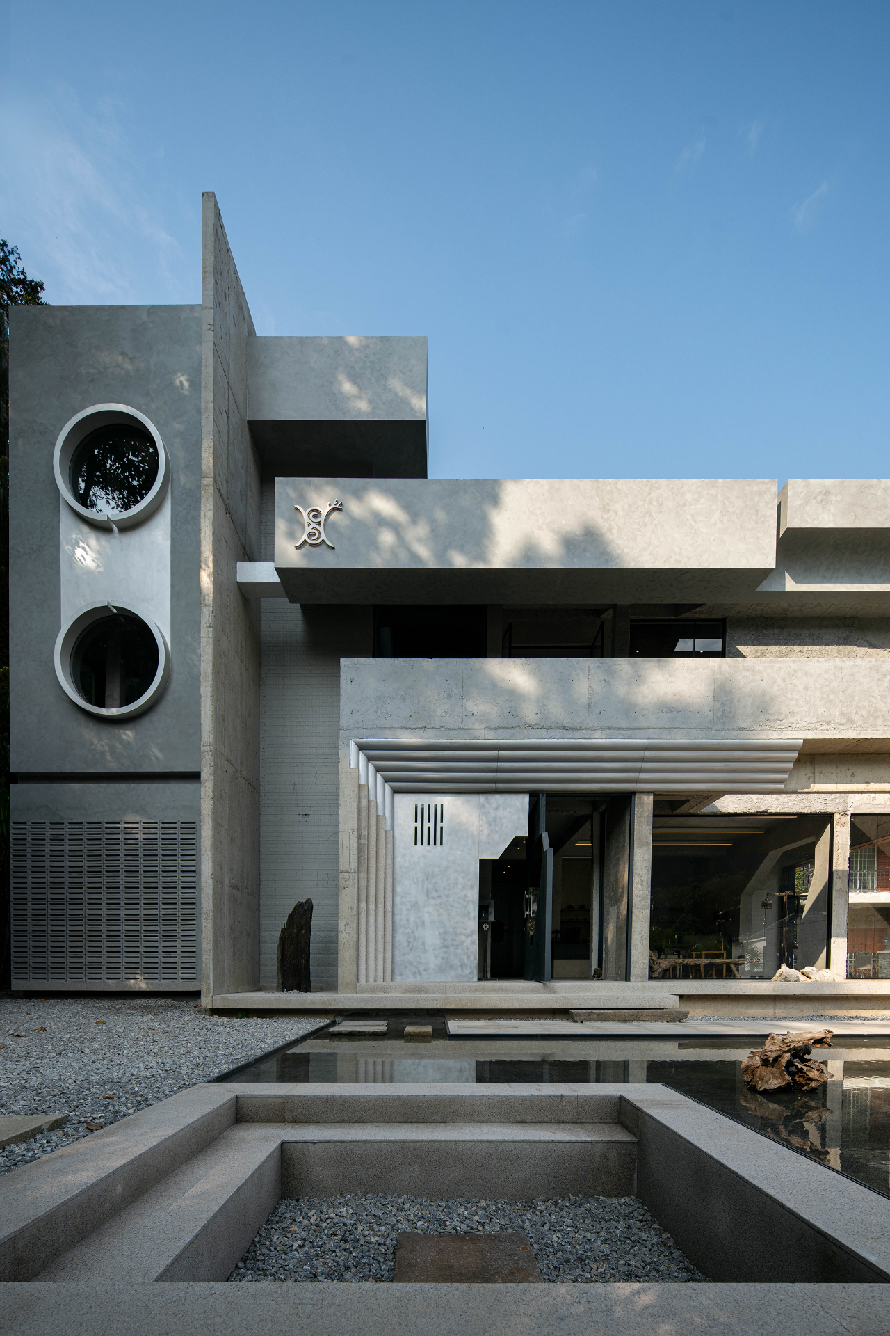 檀雀 TANCHUR 艺术展厅丨中国景德镇丨一影设计-9