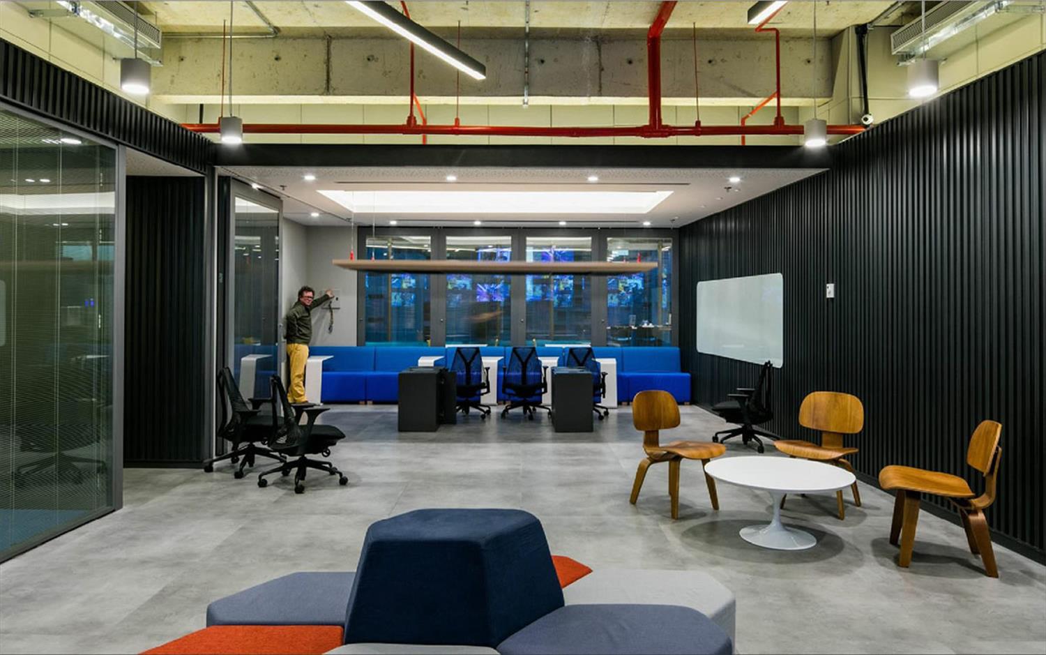 Viacom Brasil 办公室 | 创新设计与空间利用的完美结合-5