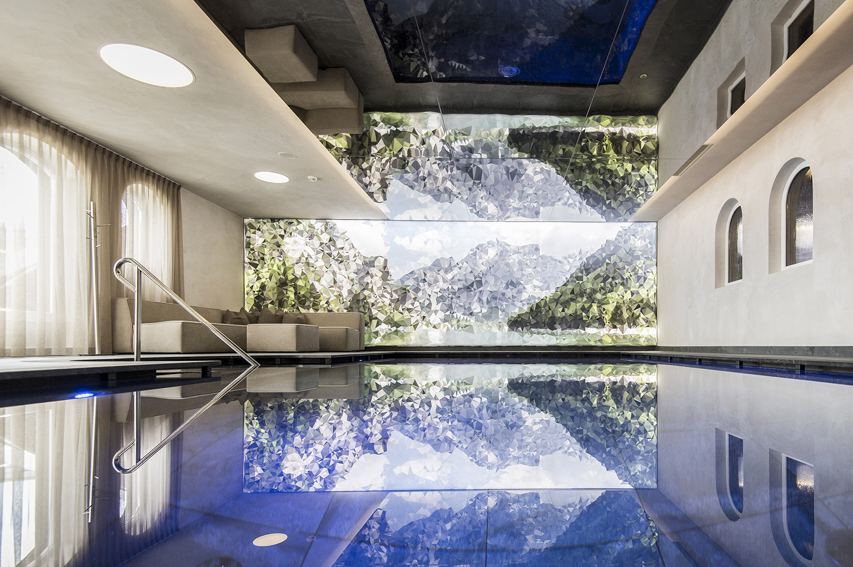 游弋于天地间 & 拥有漂浮大泳池的意大利Hubertus 酒店 / noa* -127