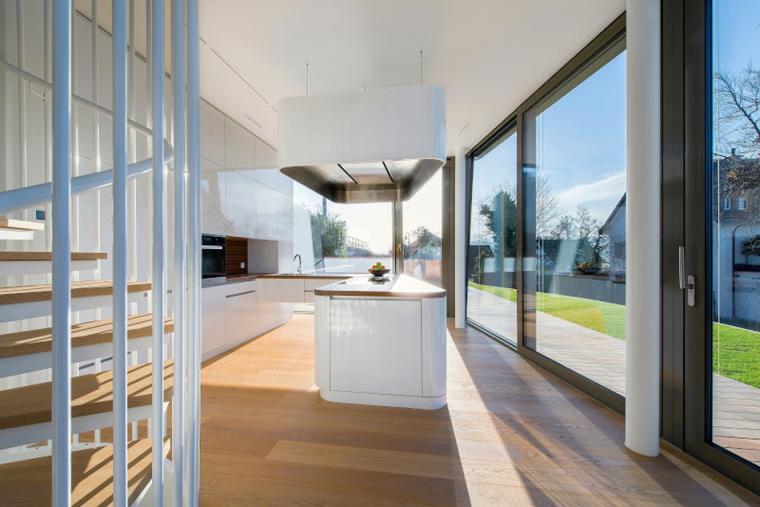 苏黎世湖边动态别墅 | Flexhouse 融入自然的室内设计-35