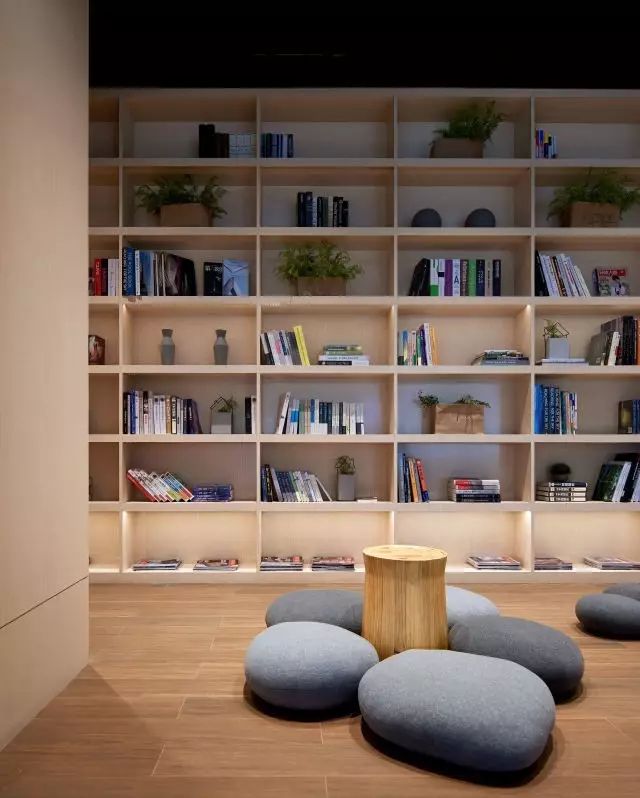 米修Works丨销售中心也可以很有艺术感-1