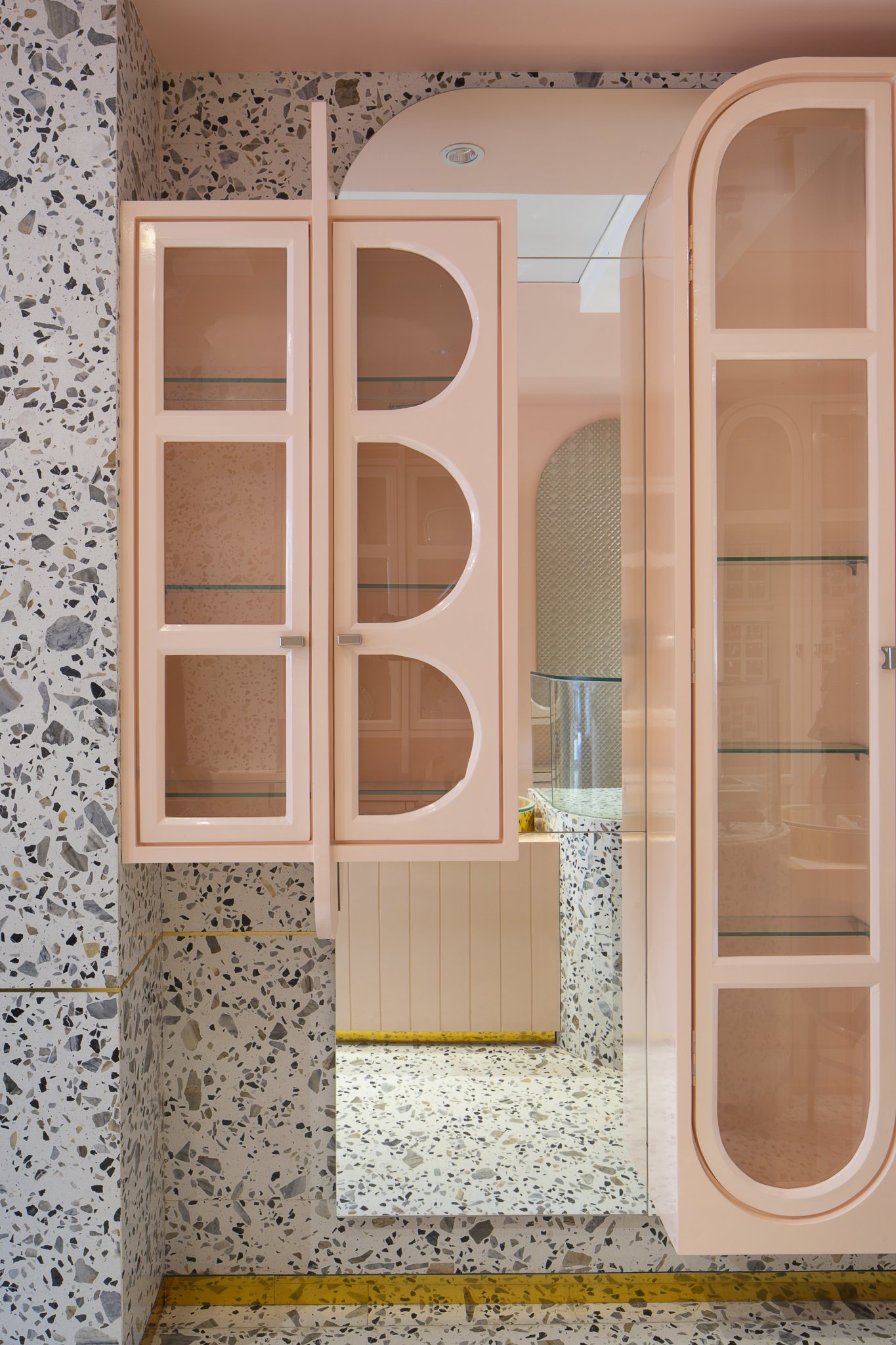 粉色曲线丨Dinkle Sonegara,Surbhi Bansal-14