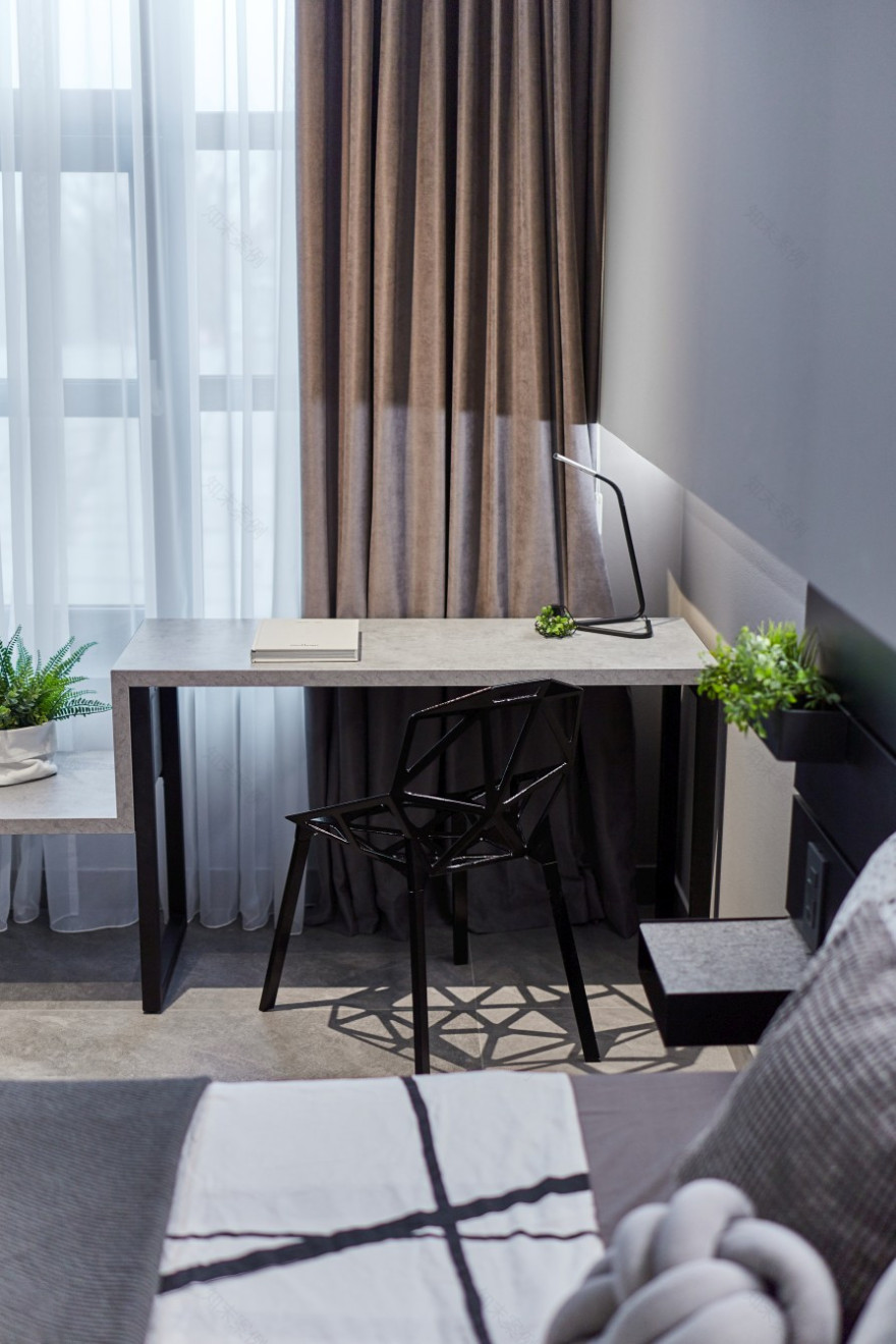 罗马尼亚顶层公寓工业风格设计案例-31