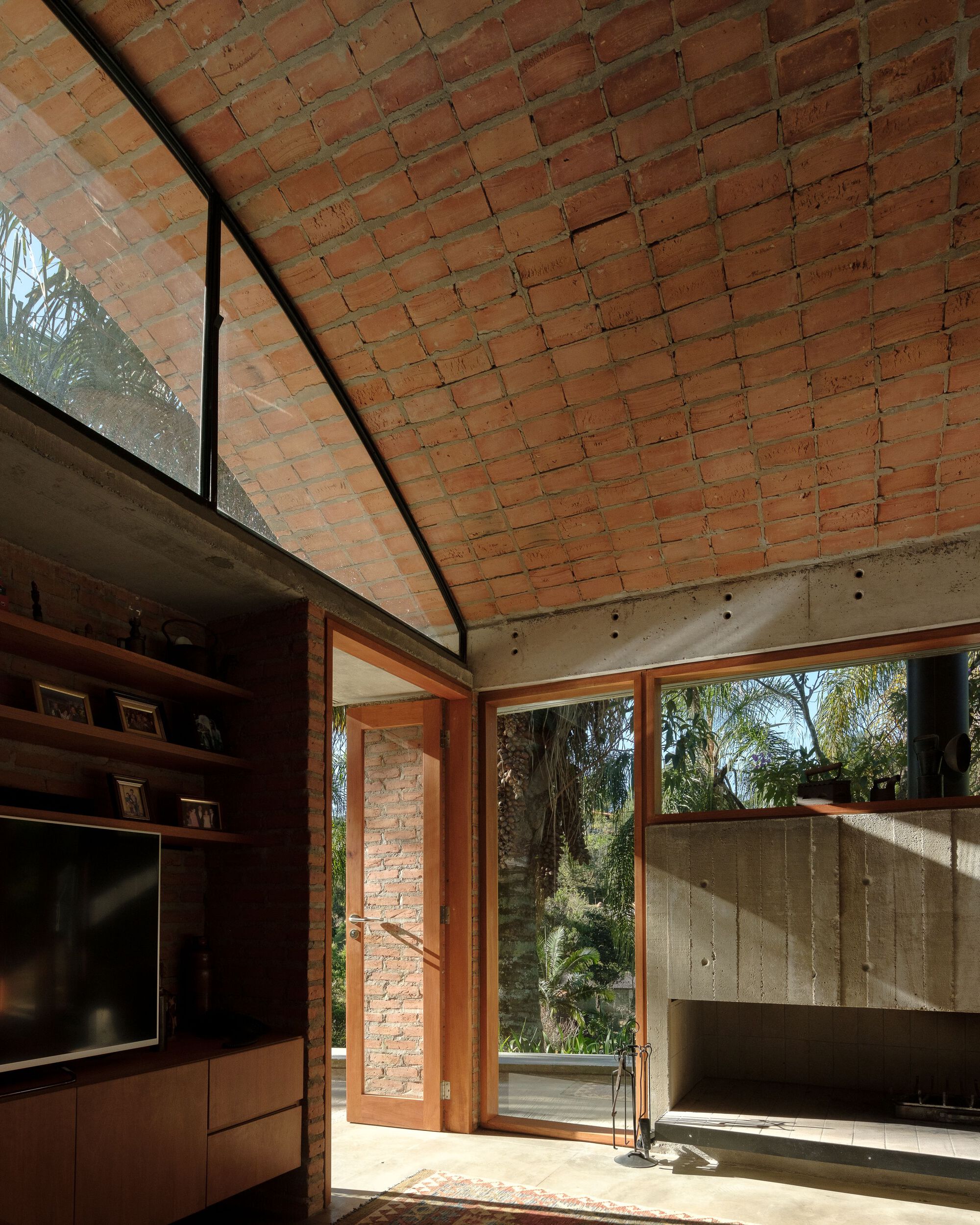 Sítio Rio Acima 改造丨巴西丨Denis Joelsons-40