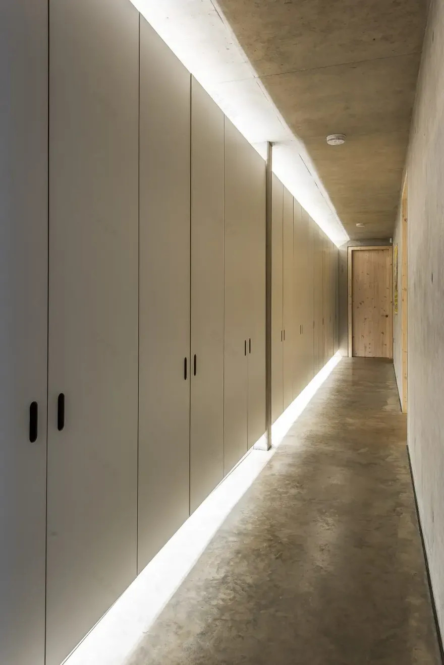 自建环保木屋 | 英伦设计师的生态家园-17