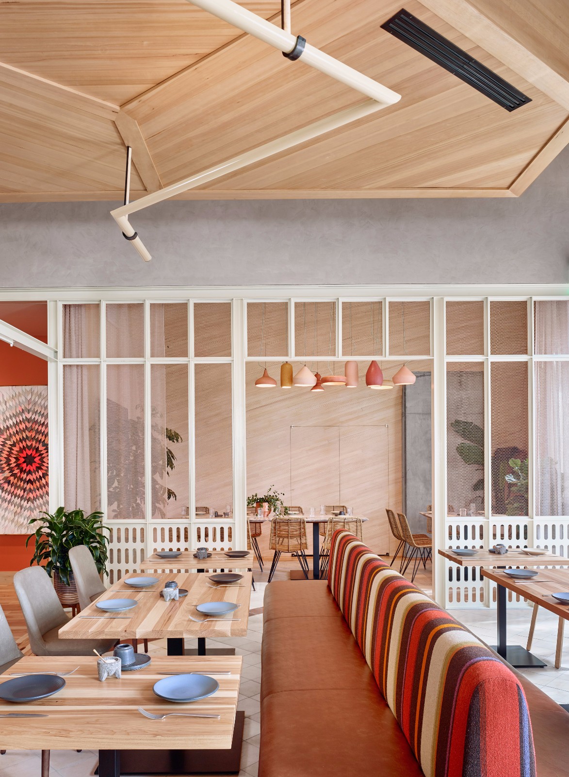 ATX COCINA，木制天花板下的素雅餐厅-7