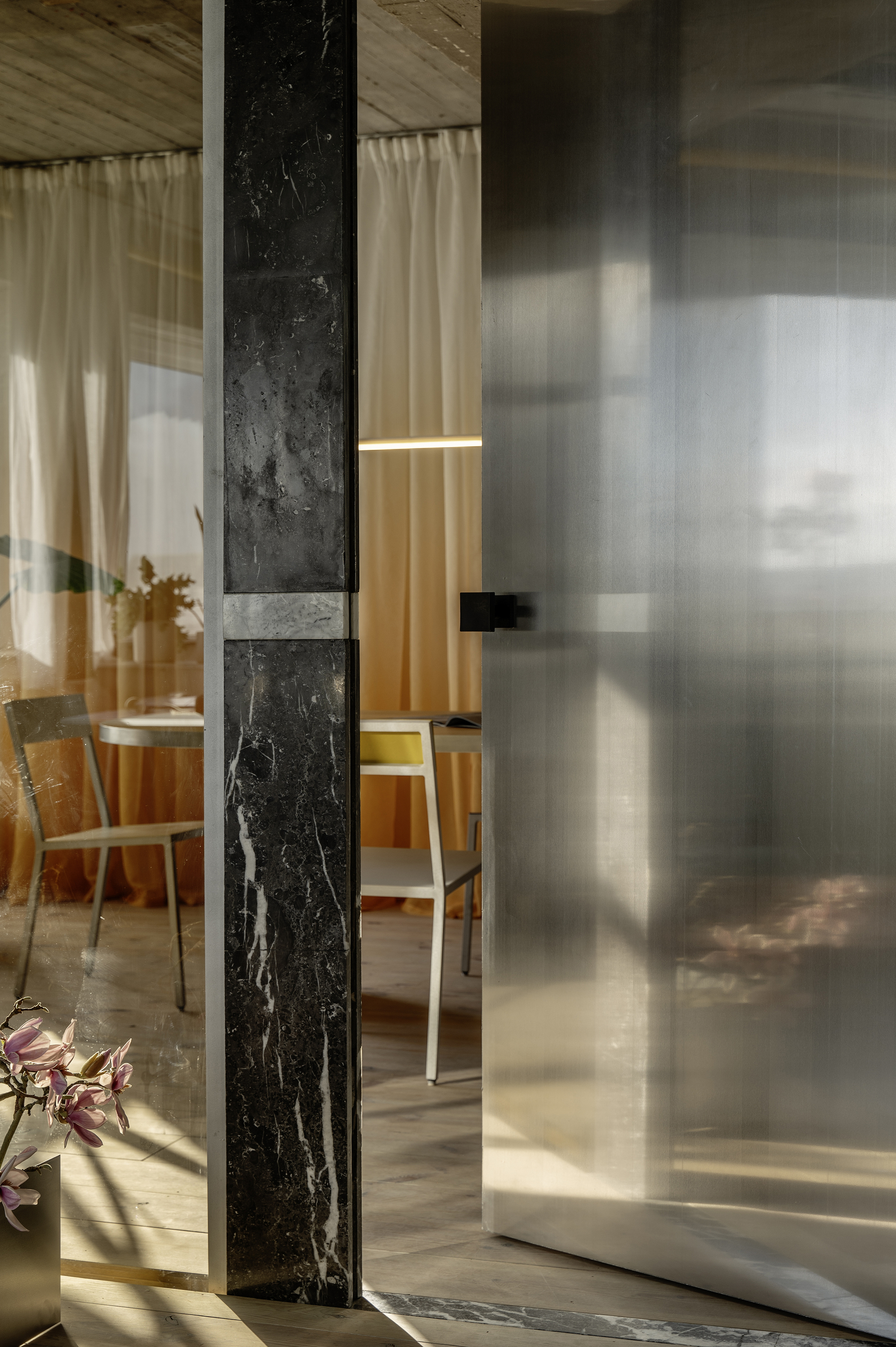 玛丽·托马斯工作场所丨比利时丨tweestroom architecten-29