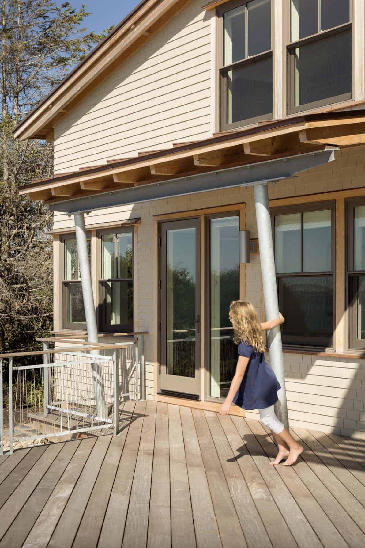 A Maine home boasts sustainable living in a serene coastal setting-11