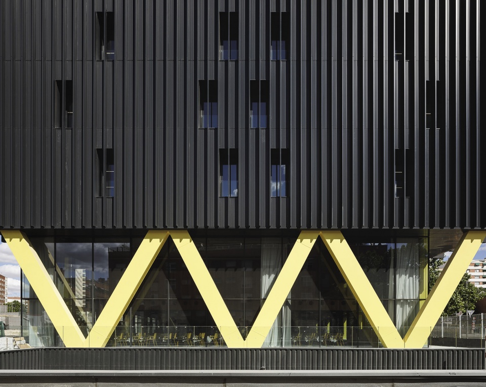 马德里地铁交通综合体 | 可持续建筑与城市环境的完美融合-26