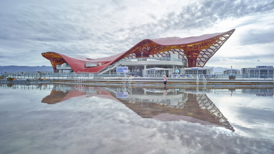 茶卡风·茶卡盐湖观光火车站丨中国海西丨清华大学建筑设计研究院素朴工作室等-4