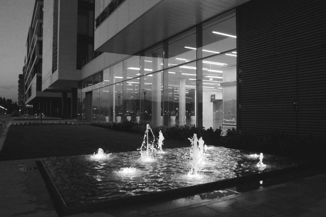 布达佩斯 Millennium City Center Riverside Origami 滨水公园景观设计-26