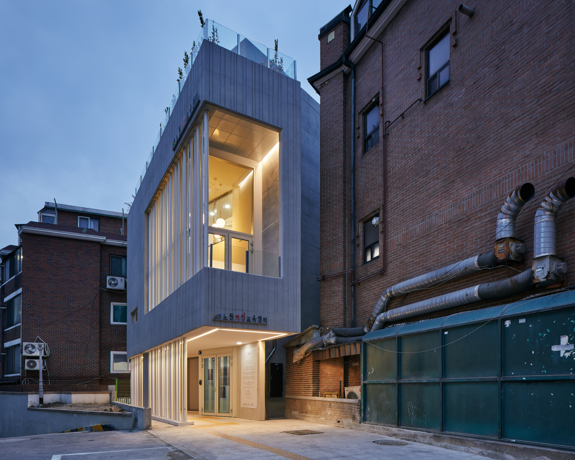 Nowon Women's Education Center / TPL Architects-25