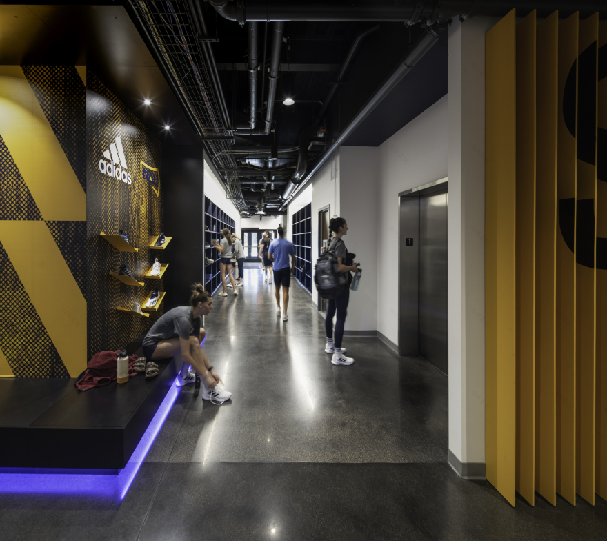 Northern Arizona University Student-Athlete High Performance Center / DLR Group-49