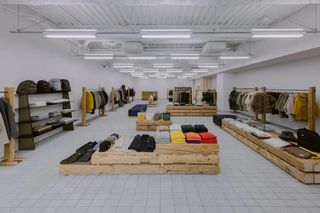 Danton 东京原宿旗舰店丨日本东京丨小大建築設計事務所-19