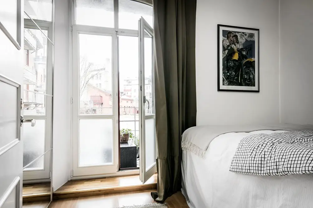 棕色调公寓 | 极简主义与民族元素的完美融合-13