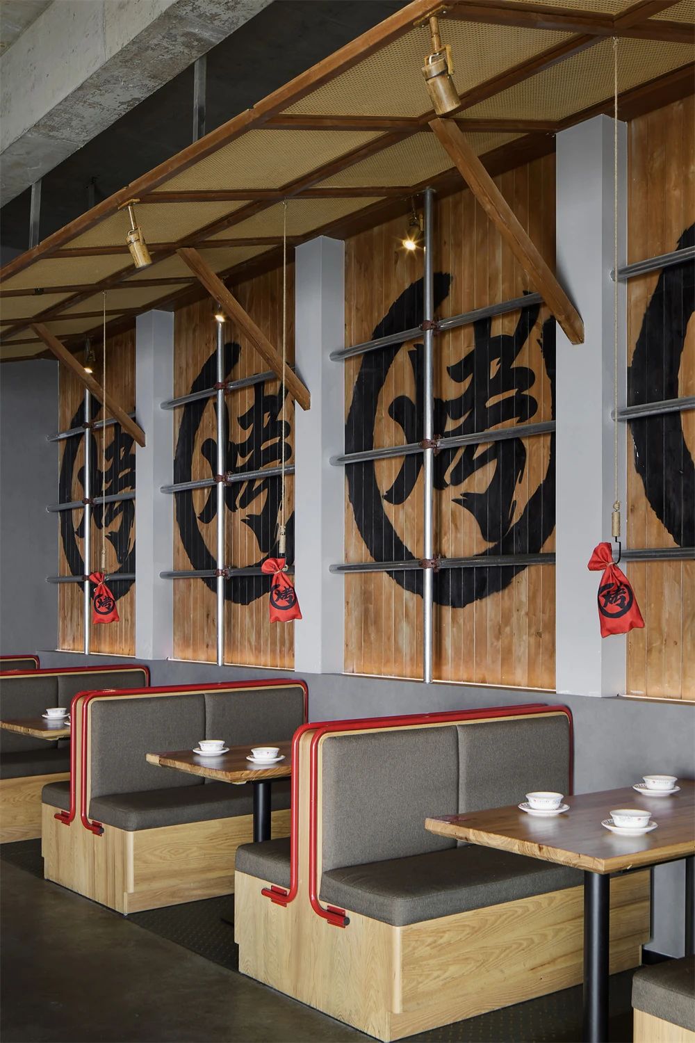 万州小舅母子烤鱼餐厅天生城总店丨中国重庆丨深圳市本来空间艺术设计有限公司-28