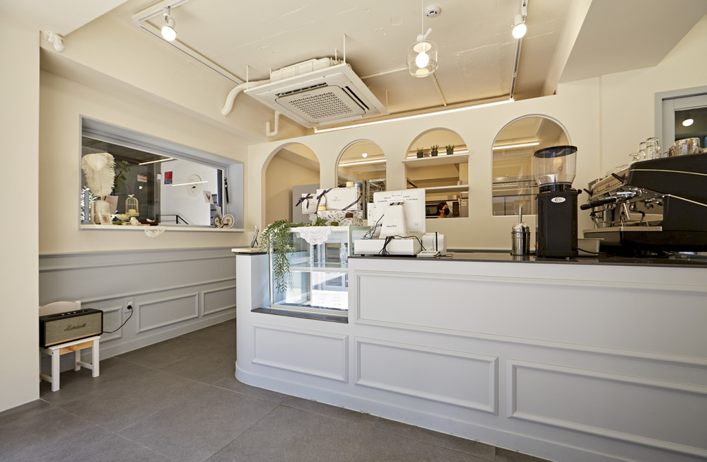 17 平米甜品咖啡厅的精致设计-6