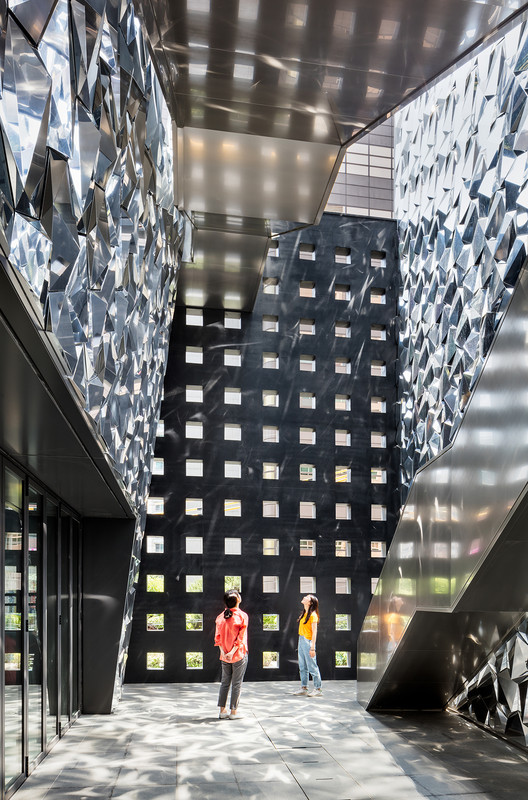 首尔"H"型办公楼-14